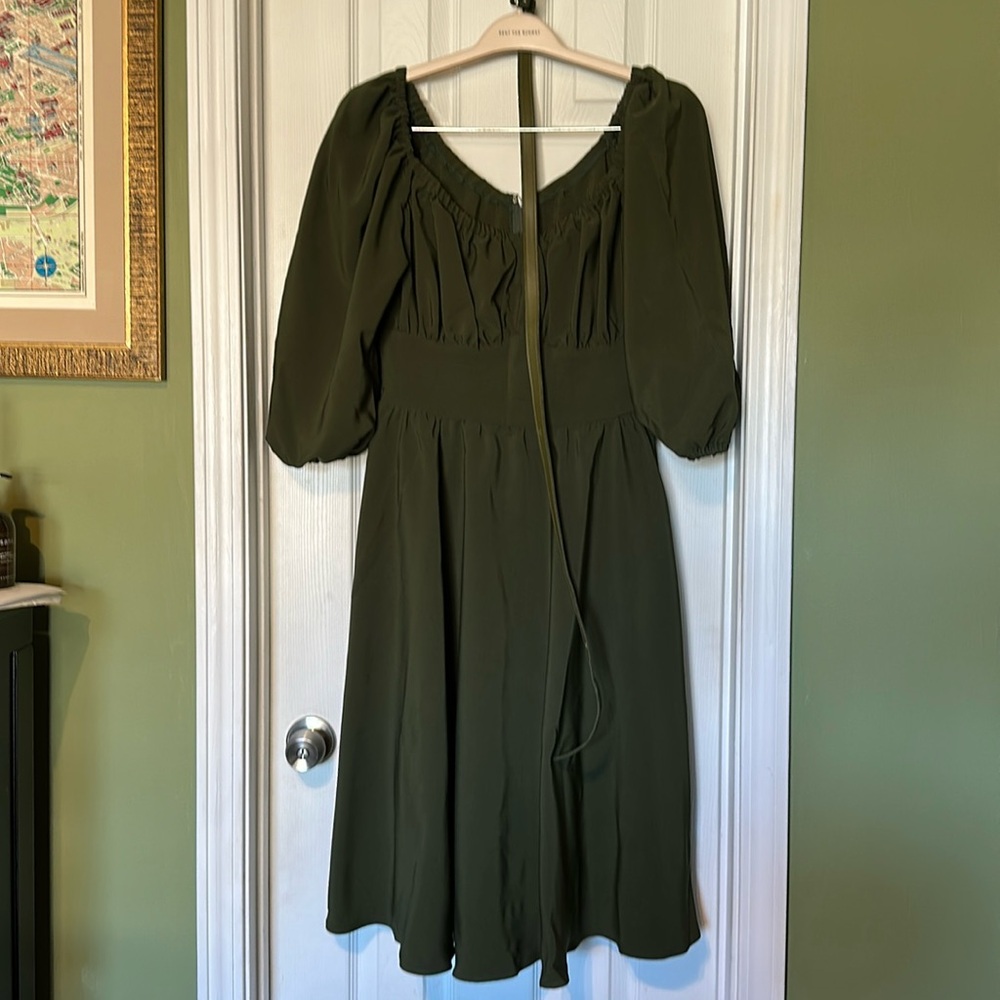Vixen vacation dress in olive